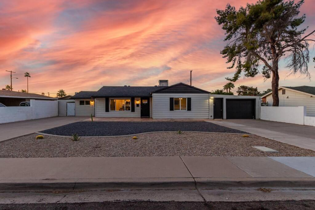 New Midtown Modern Studio With Backyard Phoenix Extérieur photo