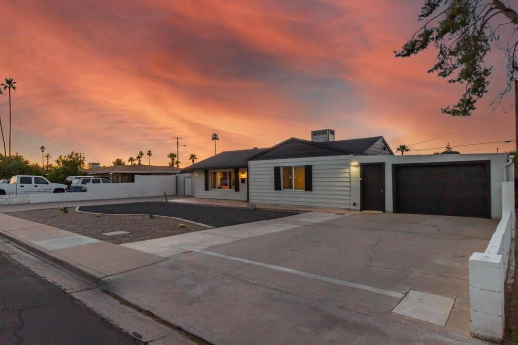 New Midtown Modern Studio With Backyard Phoenix Extérieur photo